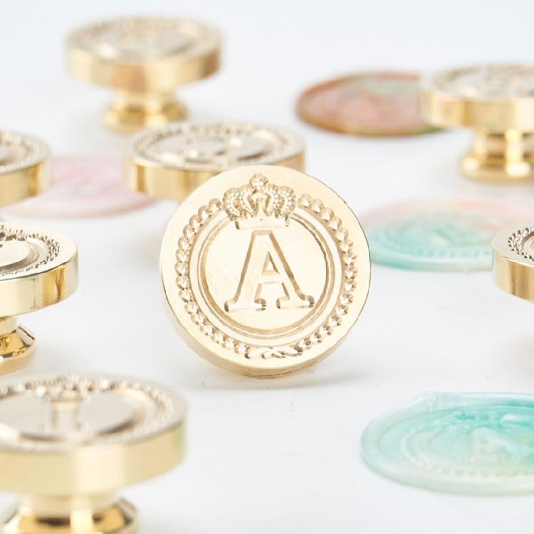 Brass Head Seal Stamp Crown Letters Sealing Wax Stamp for Letter Invitations Decoration English Letters Wax Seal Stamp