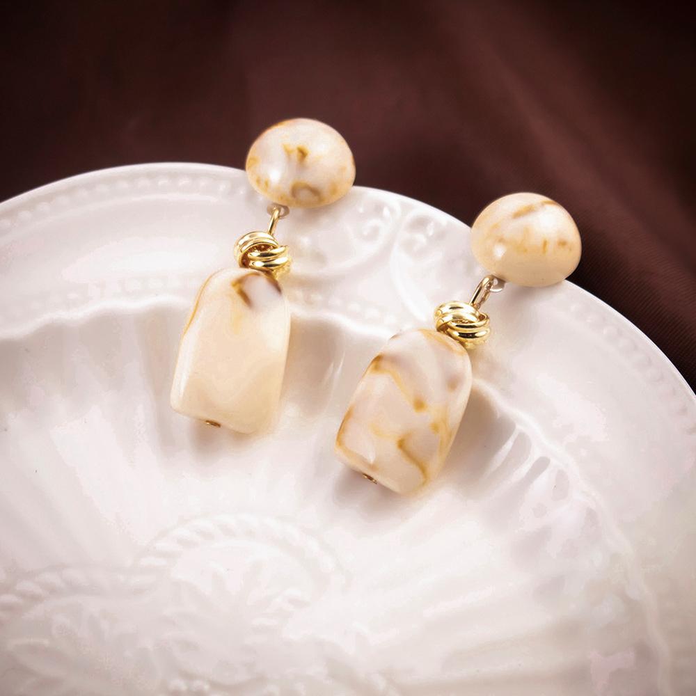 French Retro Cream Almond And Sunset Orange Acrylic Long Pendant For Women's Party Jewelry Earrings