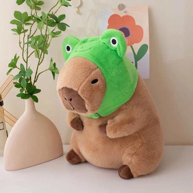 Peluche de Capibara Lindo 30/40cm Kawaii Capibara Esponjoso Llevando Sombrero de Rana Sombrero Naranja Animales de Peluche Regalo para Niños Decoración del Hogar