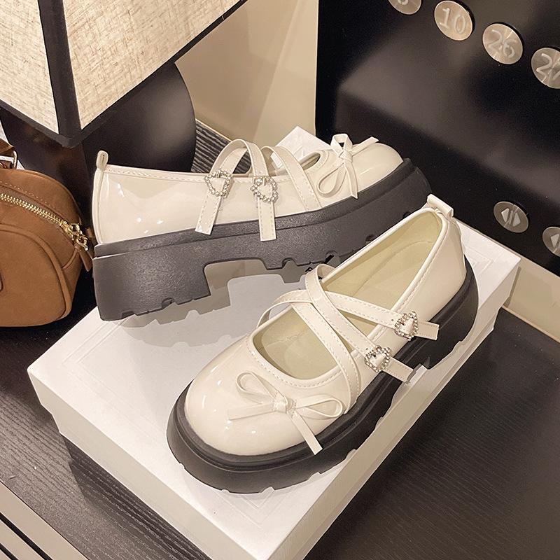 

Осень 2025 платформа маленькие кожаные туфли женская юбка 100 сочетающиеся туфли Мэри Джейн женский толстый каблук новая мода 40 бежевый