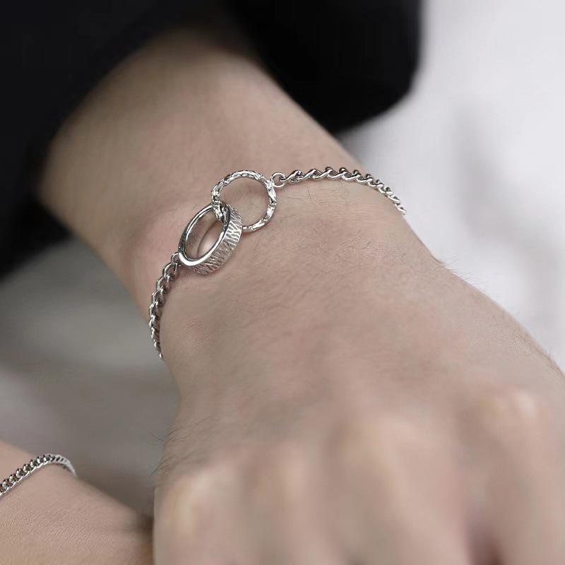 Tree Branch Mountain Couple Bracelets: Niche, Versatile, High-End Jewelry with a Cool, Indifferent Style.
