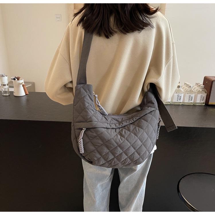 2025 Hot Style Argyle Crossbody Dumpling Bag for Women - Trendy Autumn/Winter Design