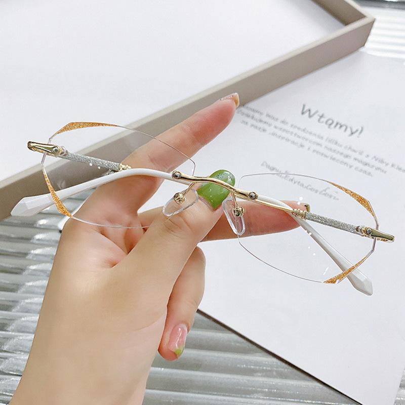 Lesebrille Damen Blaulichtfilter Presbyopie Brille Damen Vintage Ultraleicht Ovaler Rahmen Weitsicht Brille 0~+4.0