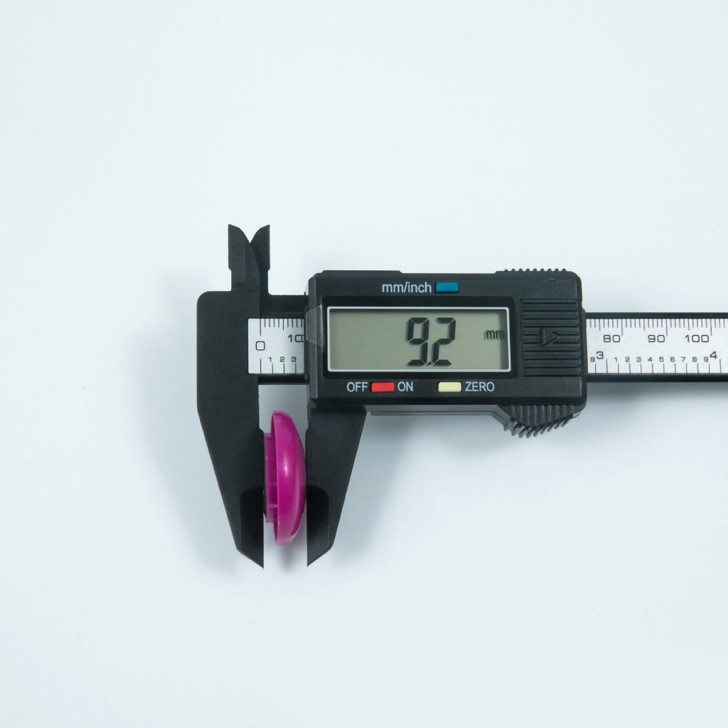 Plastic Electronic Caliper LCD Screen Digital Caliper for Inner and Outer Diameter Measurement