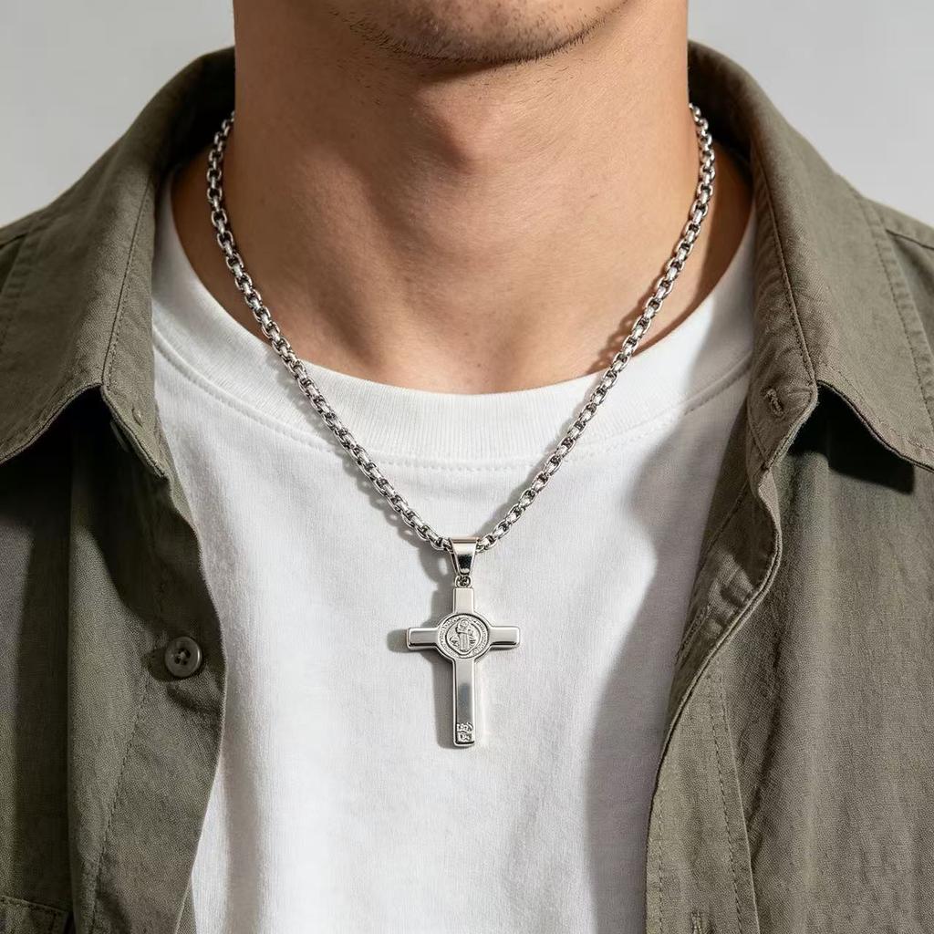 Cruz De San Benito Kreuz Edelstahl Schutz Anhänger Halskette für Männer Frauen Heiliger Benedikt Religiöses Geschenk