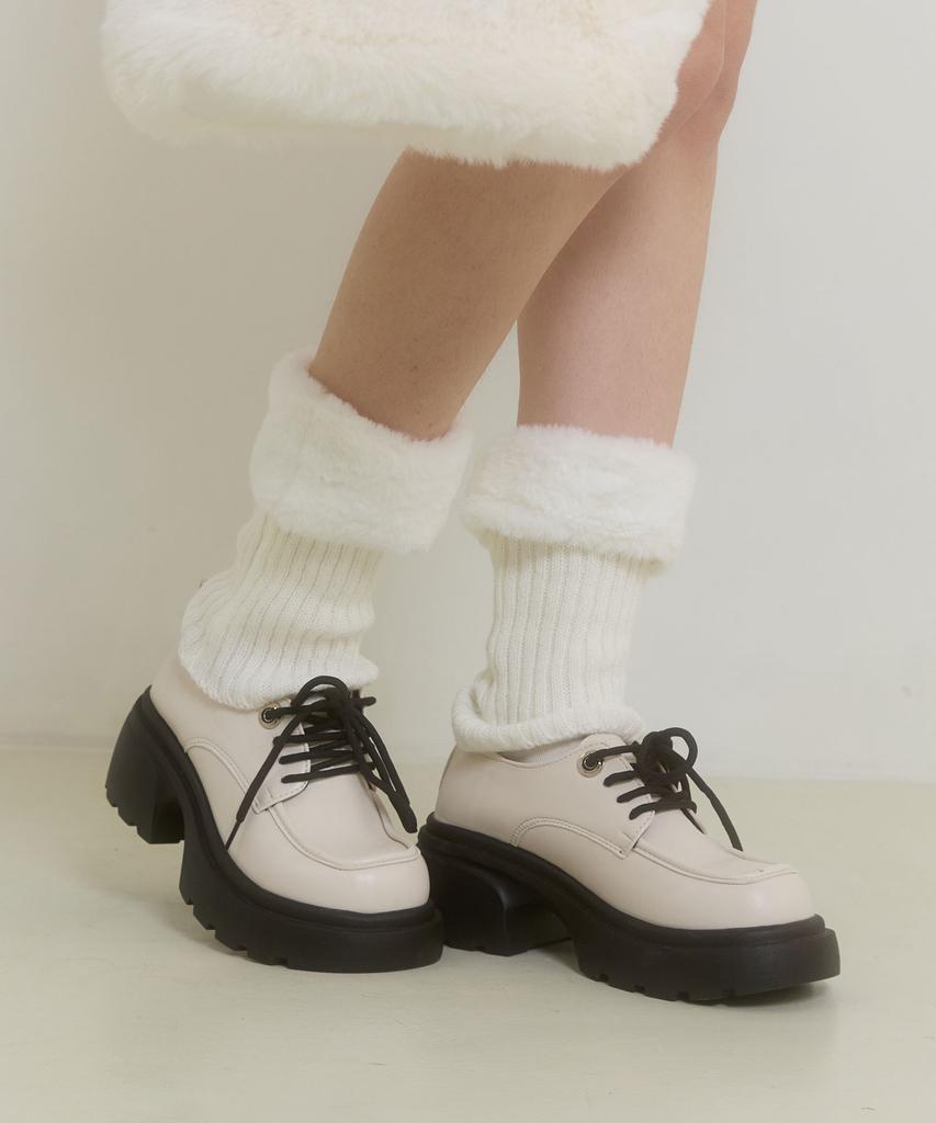 PINK PINEAPPLE Fluffy Frost Leg Warmer_Ivory