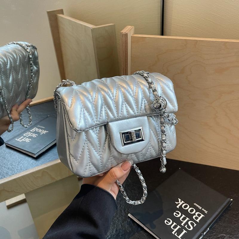 Rhombus chain bag women's spring summer new fashion niche shoulder messenger bag small square bag