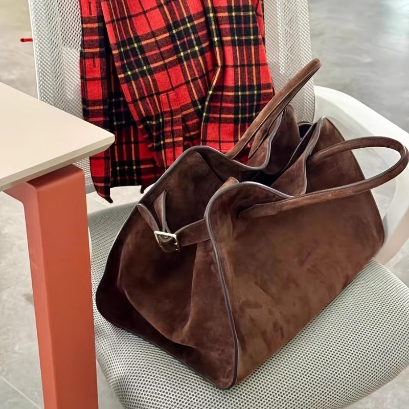 High-Quality Vintage-Style Handbag For Women Perfect For Autumn And Winter With Ample Space For Commuting
