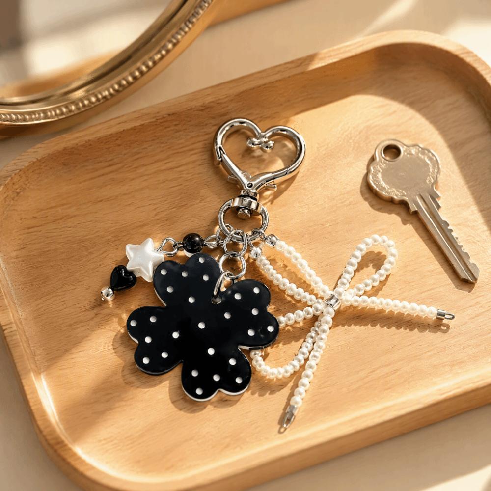 Heart Shape Bag Charm Beaded Bow Heart Pendant Aesthetic Four Leaf Clover Keychain  Daily Use