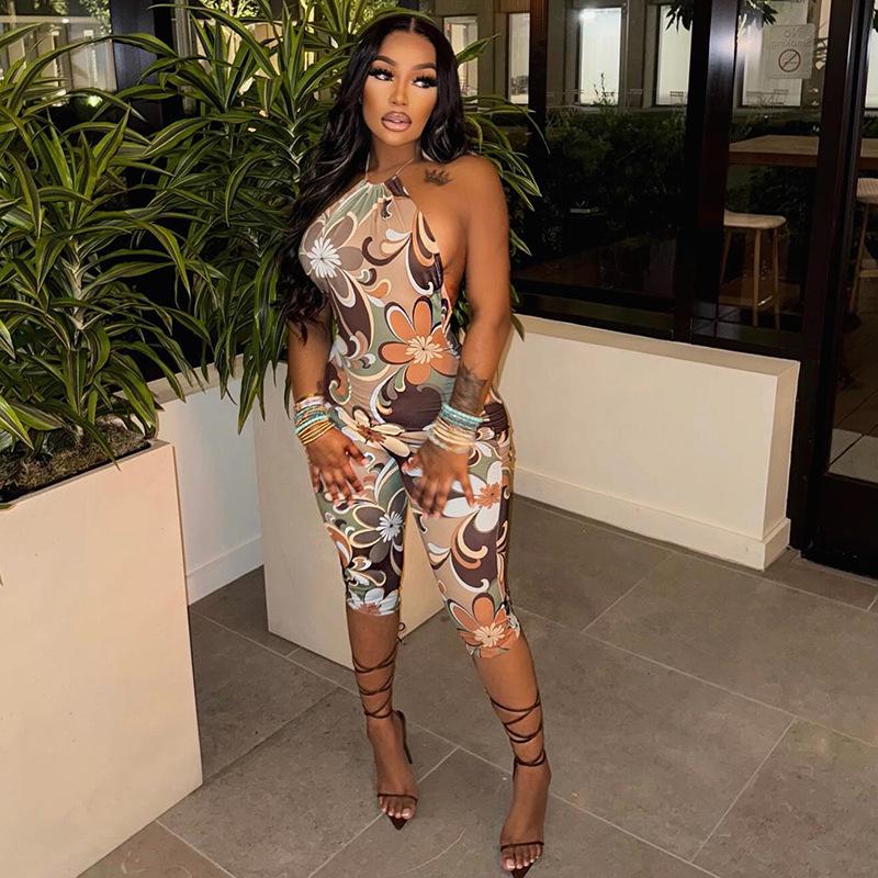 

Women s Colorful Floral Halter Jumpsuit with Open Back and Three-Quarter Length Pants L