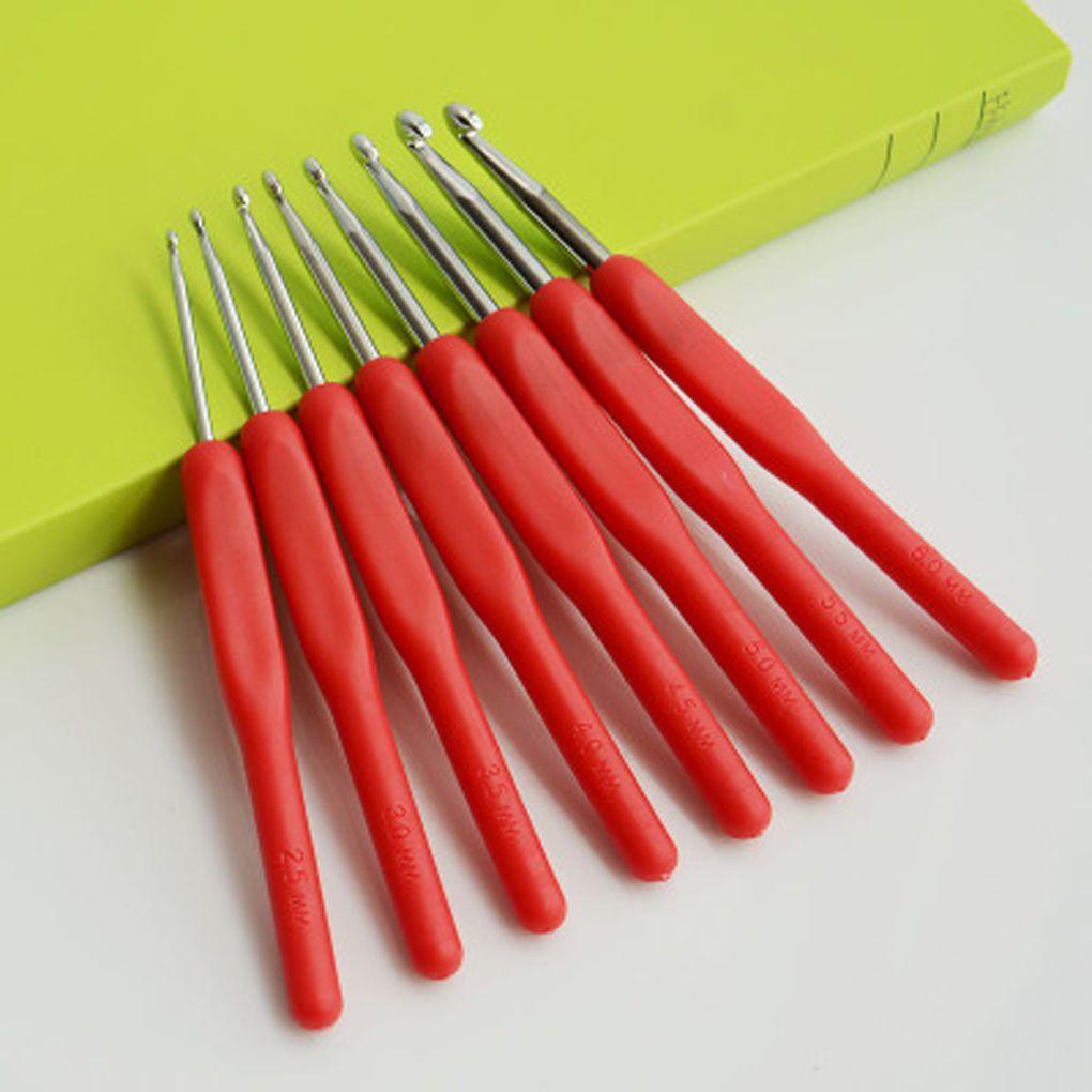 Hot! 8PCS/Set Colorful Soft Plastic Handle Aluminum Crochet Hooks Knitting Needles Set 2.5-6mm Crochet Weave Sewing Needles Tool