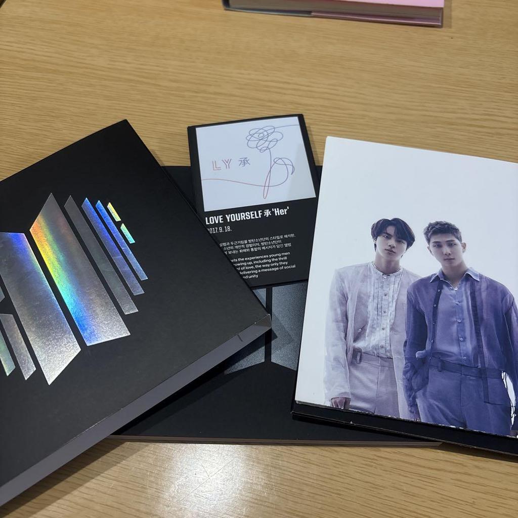 [USED] BTS CD set modern design