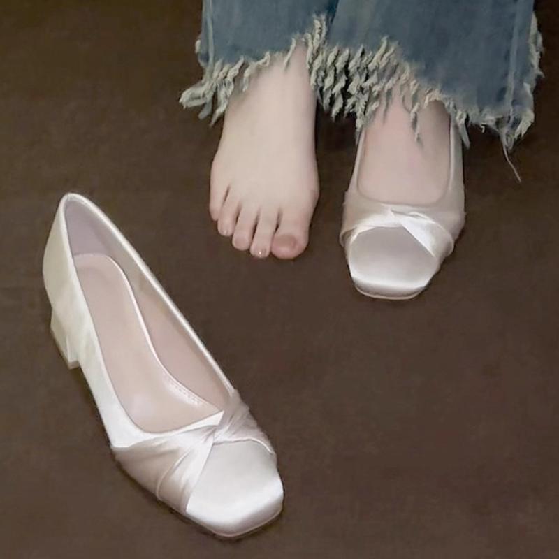 Fashion Mid Heels Women Pleated Shoes Elegant Cozy New Sandals Designer Classical Shallow Pumps 2025 Dress Brand Shoes Party Sandalias