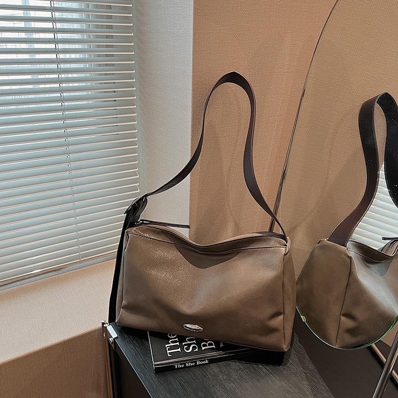 Fashion Big Bag Women's New Commuter Shoulder Bag Large Capacity Versatile Messenger Bag