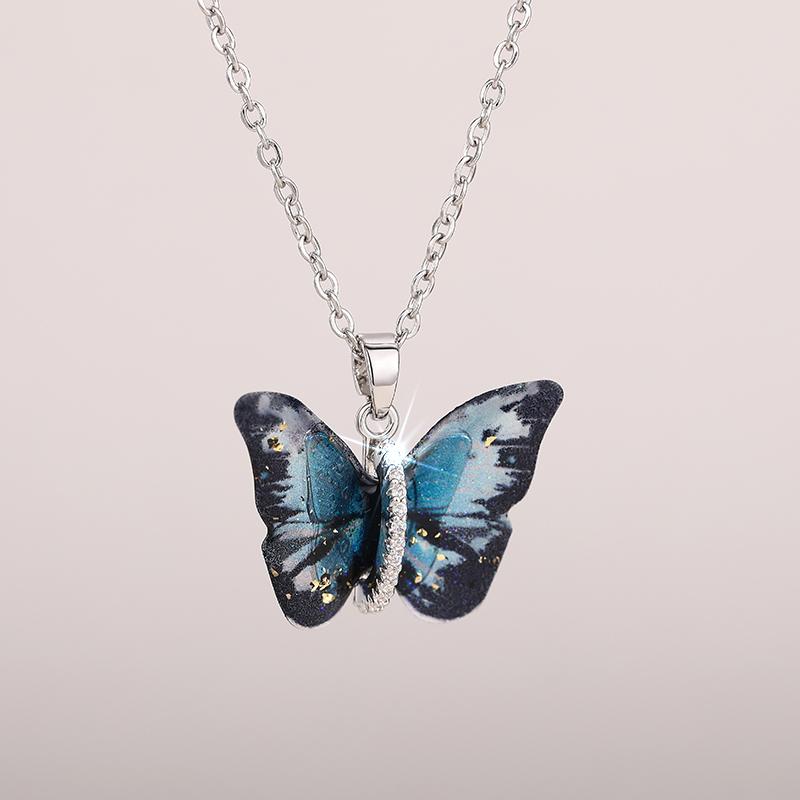 Butterfly Pendant Necklace for Women Fashion Party Daily Cute Animal Accessories Inlaid Bright CZ Versatile Lady Jewelry