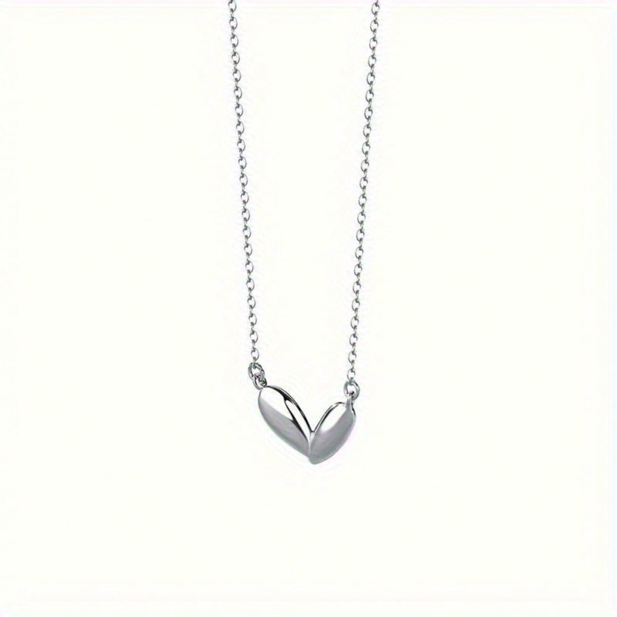 1pc Women s Necklace, Exquisite Heart-shaped Necklace, Light Luxury, Niche Design, Fashionable Heart-shaped Collarbone Chain, Suitable for Daily Wear серебряный