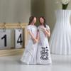 Creative Best Friend Hand-holding Sister Friendship Resin Figurine for Home, Living Room, Desk, Bedroom Decoration.