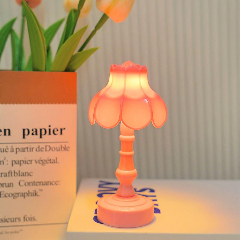Small Desk Lamp Bedroom Bedside Small Night Light Desktop Small Desk Lamp Decorative Atmosphere Light Gift