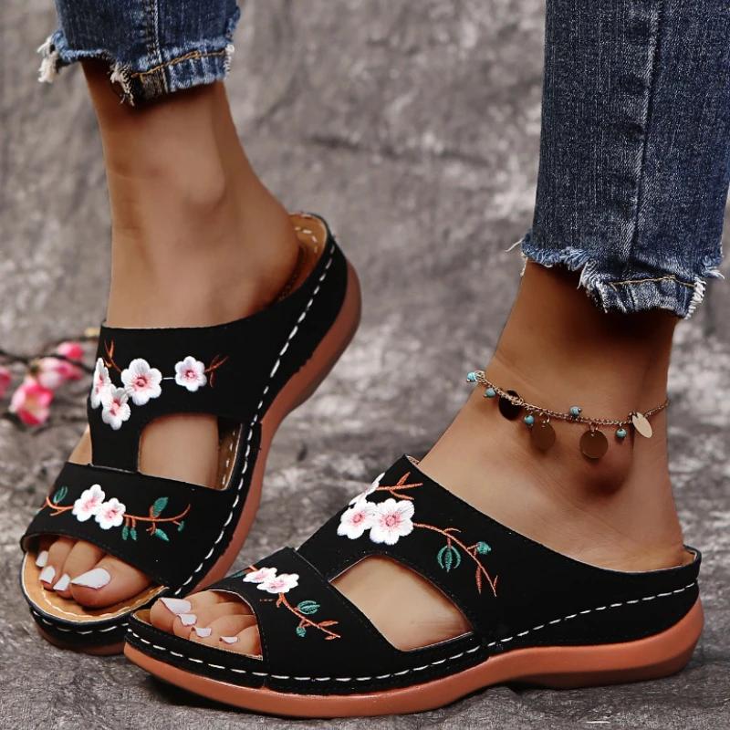 Fashion Women's Wedge Slippers Summer New Round Head Open Toe Embroidery Sewing Car Casual Comfortable Soft Sole Non-slip Slippers