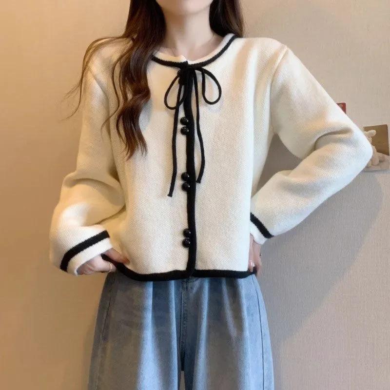 

«Женский вязаный свитер на шнуровке 2024 года: Свободный кардиган в стиле Сяосян на весну/осень 2XL (recommended 125-135 jin) грязно-белый