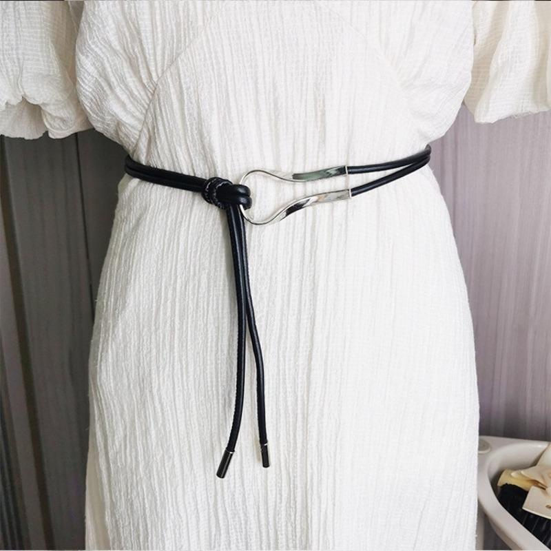 Brown Thin Leather Waist Belt Vintage Smooth Gold Buckle Adjustable for Female Cocktail Party Wear