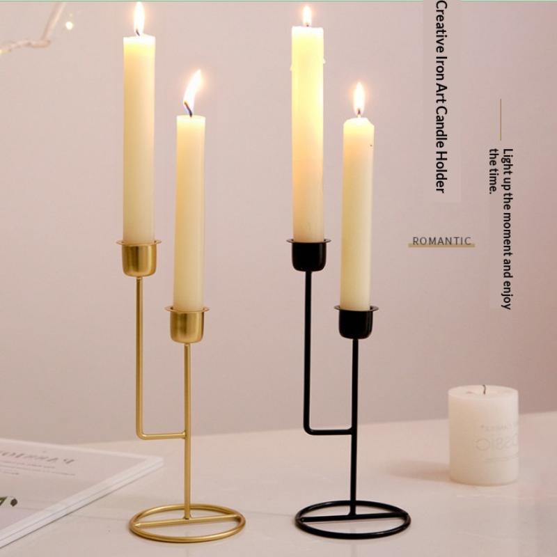 Jednoduchý železný svícen Řemesla Zlatá stabilní základna Stolní ozdoba na svíčku Držák na svíčku Romantické dekorace