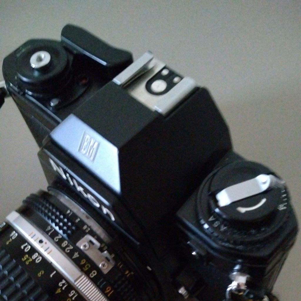 Used Nikon Film Single-lens Reflex Camera "NiKonFG" with 50mm Lens & Bonus Speedlight (strobe) "NiKon SB-15"