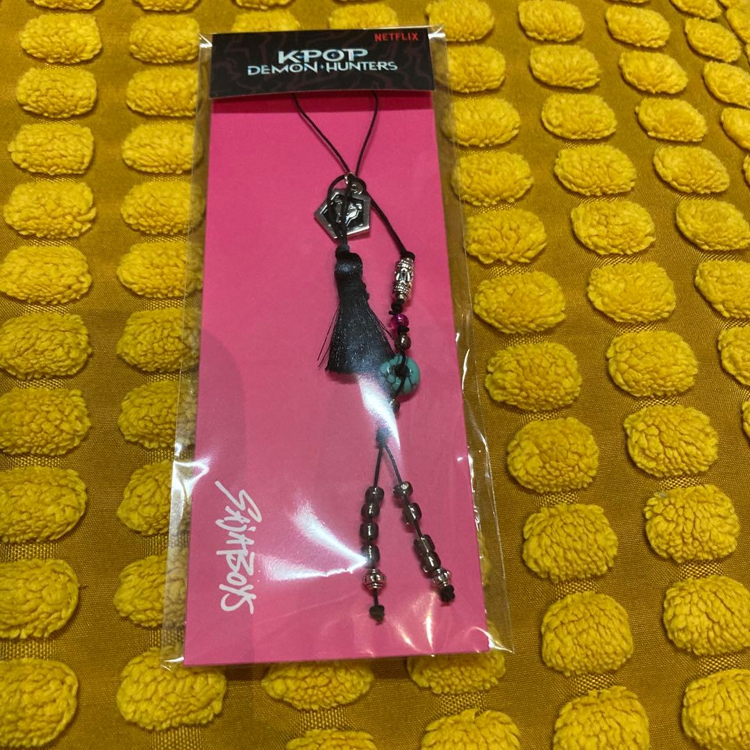 

[Б/У] K-POP Demon Hunters HUNTR/X Лайтстик Ремешок-бусины
