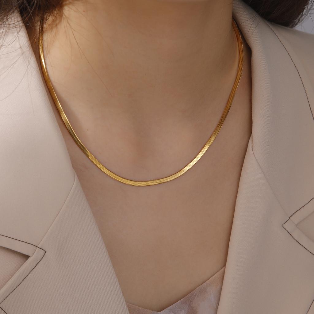 Skyrim Edelstahl Schlangenkette Halskette für Damen Herren Goldfarbe Fischgräten Choker Halsketten 2025 Trend Zirkonia Geschenk Heiß
