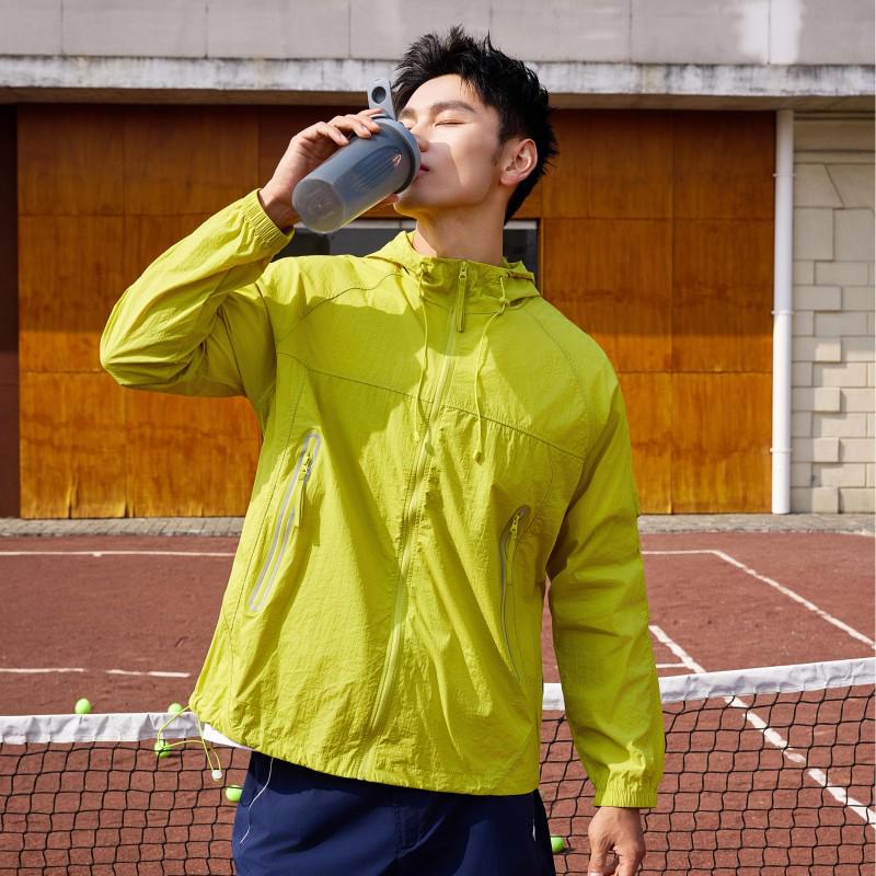 

Чоловічий надлегкий одяг для активного відпочинку з захистом від сонця UPF50+ - Дихаючий, вологовідвідний одяг для походів Small фарби люмінесцентні зелений колір