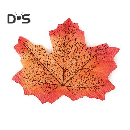 50Pcs Artificial Maple Leaf Realistic Cloth Autumn Leaves Indoor Outdoor Halloween Fall Harvest Thanksgiving Festival Wedding Party Decoration