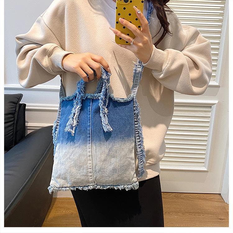 Washed Denim, Wandering Style, Niche Design, Crossbody Bag, Casual Women's Shoulder Bag, New Fashionable and Personalized Bag