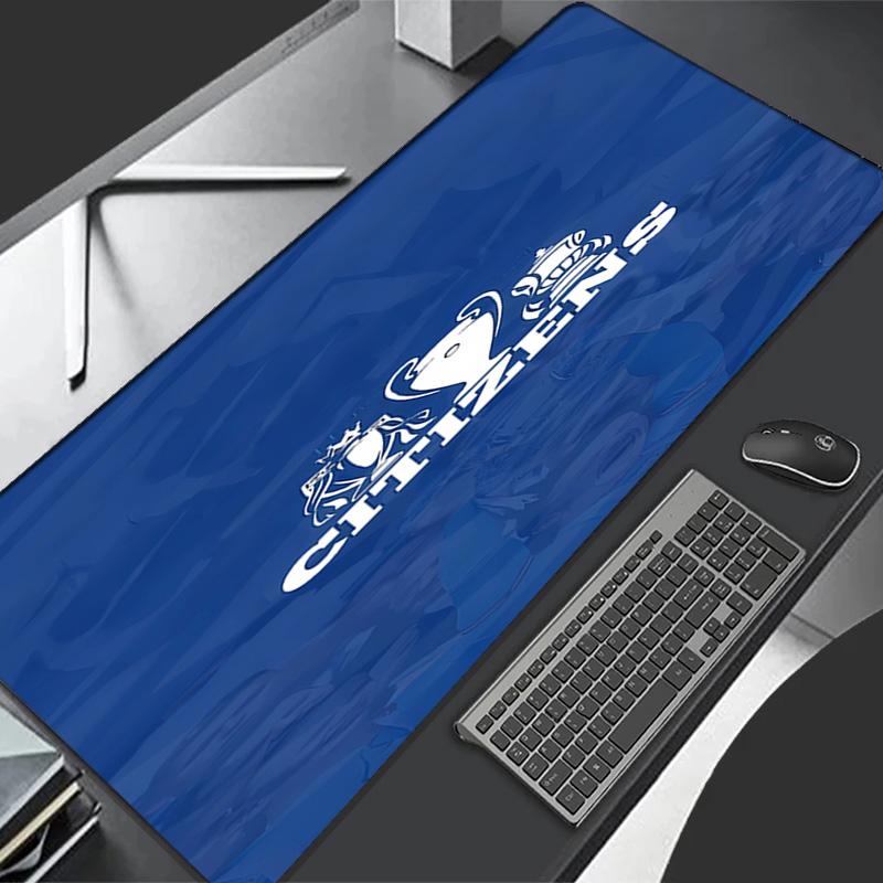 Manchester City Fußballclub Thema Premium Rutschfestes Mauspadd mit Genähten Kanten, Strapazierfähiges Gummi-Material, für Schreibtisch & Gaming Tolle Geschenke