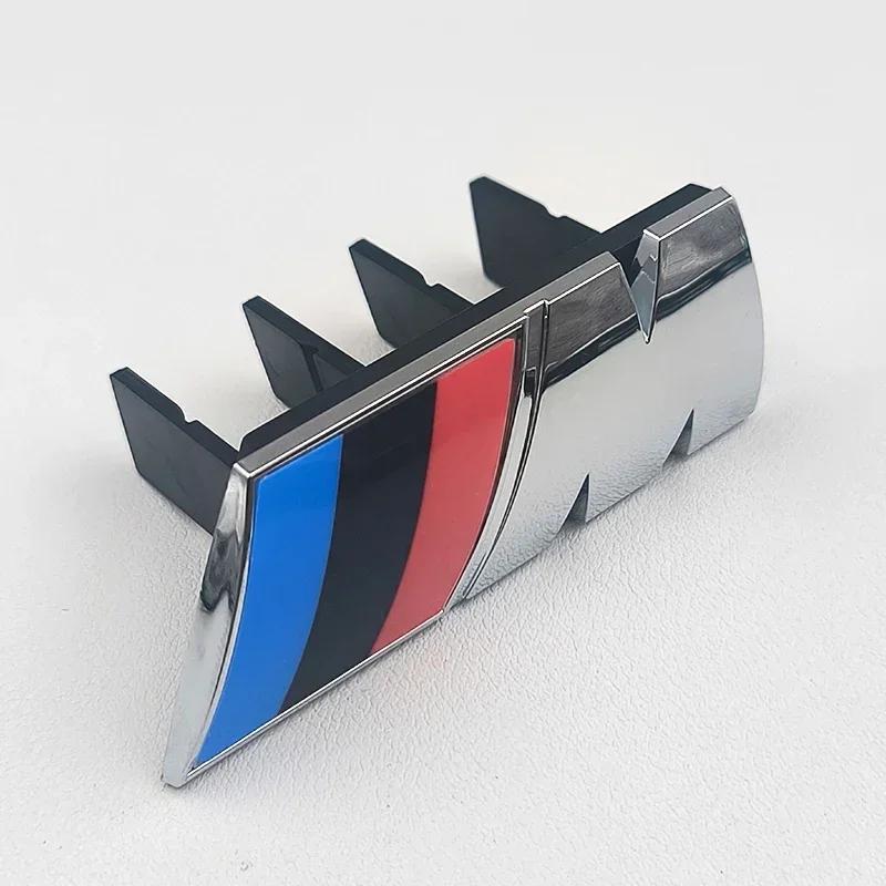 YABBF1 Para BMW Nuevo 2025 Logo 3D ABS Negro Emblema M Insignia de Rejilla Frontal de Coche Para BMW X1 X2 X3 X4 X5 X6 F10 F30 F48 F39 E83 E84 E46 E60 G01