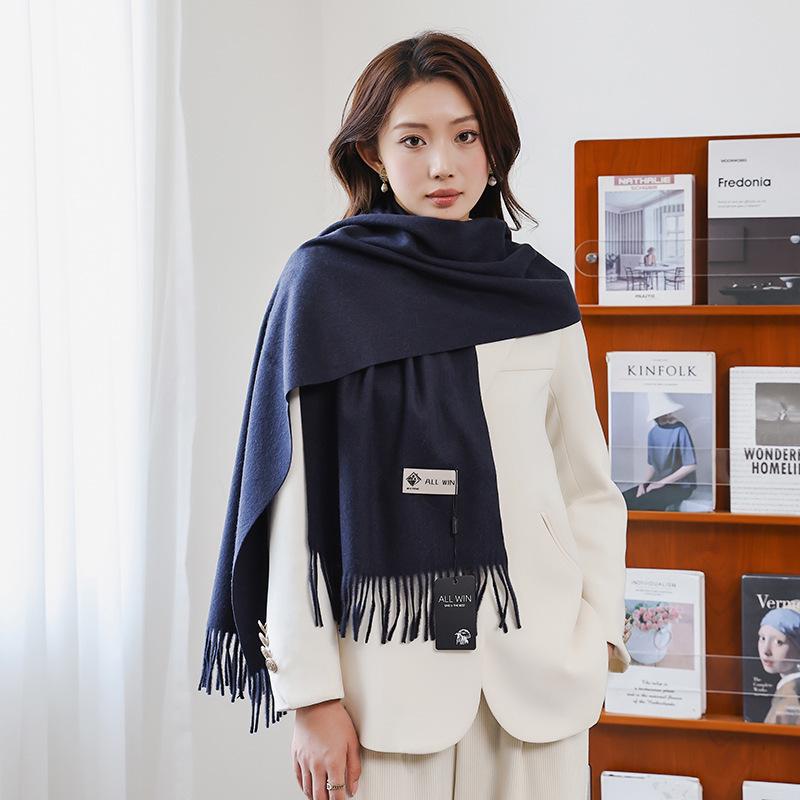Luxurious Women's Cashmere Wool Scarf: Versatile Solid Color Shawl for Autumn and Winter
