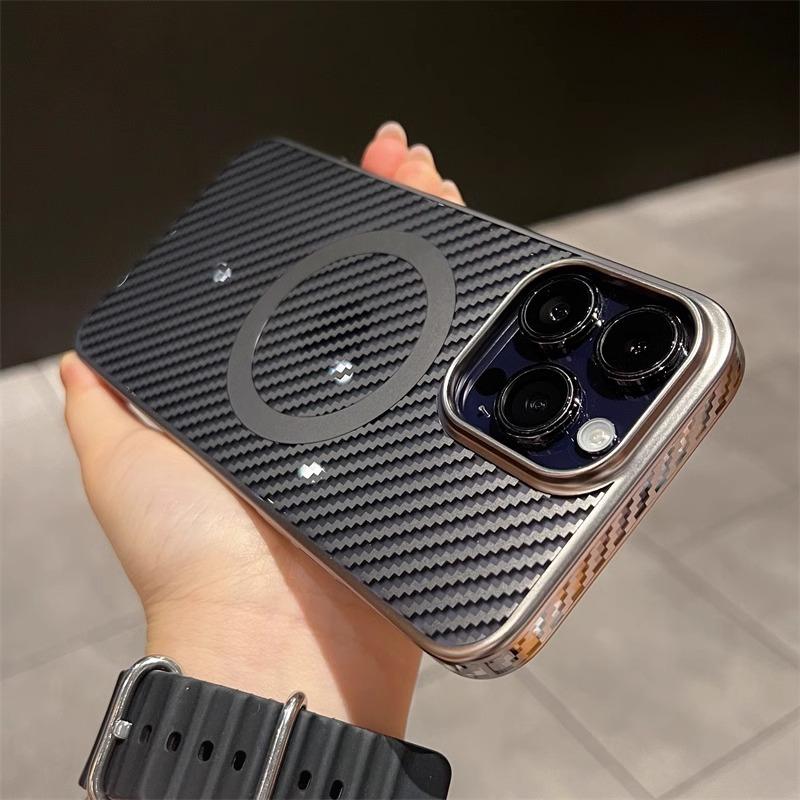 Electroplating Carbon Fiber Pattern Magnetic Suction Suitable for Apple 15 Mobile Phone Case Iphone14promax Transparent All Inclusive Protective Case