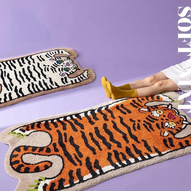 Cartoon-Tiger-Plüschteppich, Niedlicher weicher Nachttischteppich für Schlafzimmer, Wohnzimmer, Gemütliche Heimdeko Fußmatte