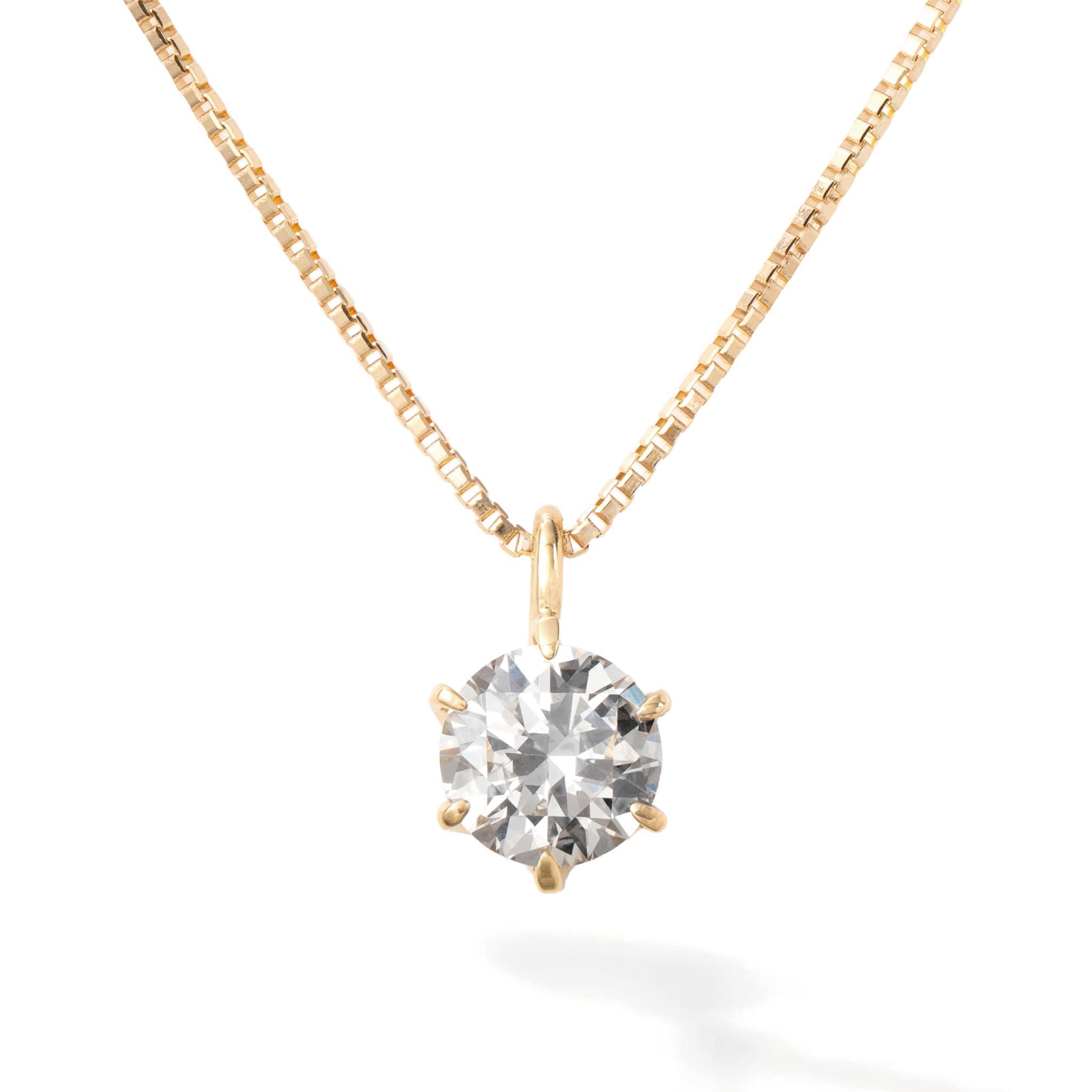 

Kyocera Carat Single Diamond Necklace with Venetian Chain in 18K Yellow Gold 0.3