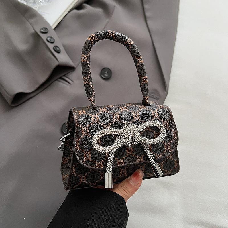 Exquisite mini trendy portable small square bag women's summer new fashion chain shoulder messenger bag