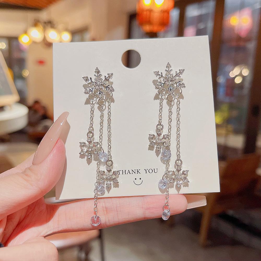 925 Silver Snowflake Tassel Earrings - High-End Light Luxury Studs for a Slimmer Face