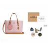 Coach Borsa Tote da Donna Limited Edition San Valentino Mollie 25 Monogramma Classico Ciondolo Fiore Rimovibile Rosa Fiore di Ciliegio CER24-IMPO
