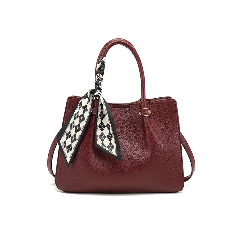 Красная женская сумка 2025: Большая вместительность, Стиль для среднего возраста, Универсальная сумка через плечо для свадеб