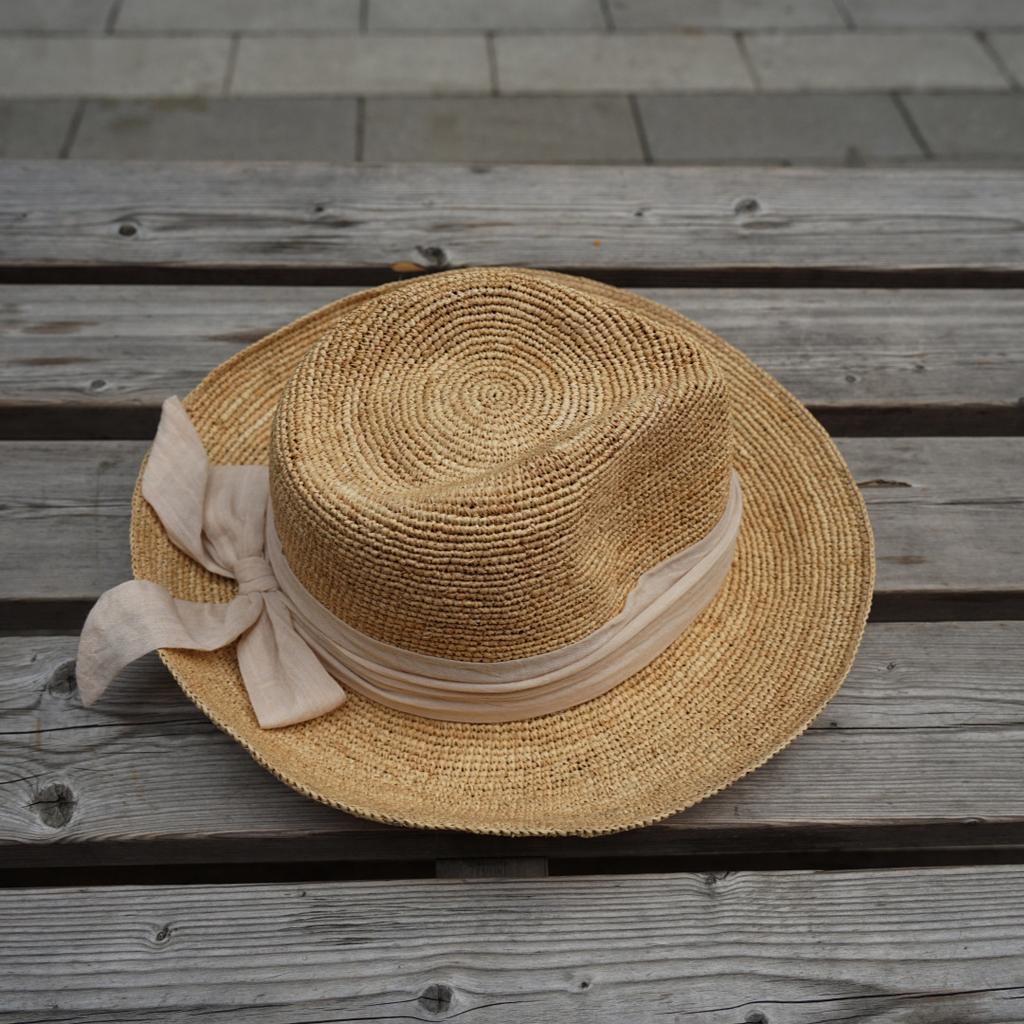 Japanese Big Bow Raffia Woven Versatile Jazz Top Hat Women'S Summer Sunshade Sunscreen Vacation Straw Hat Leisure