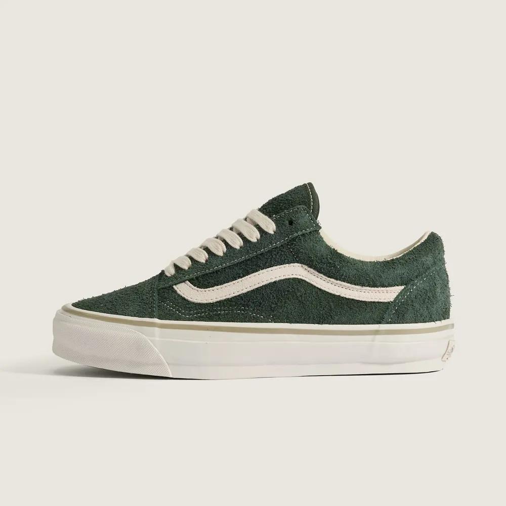 Vans Premium Old Skool Shag Suede Sneakers 220