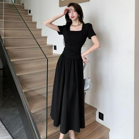 

Elegant Casual Two-Piece Set: Pleated Skirt & Short-Sleeve Top for Women Extra Large