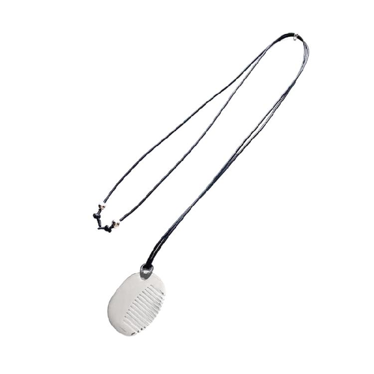 Trendsetting Hair Comb Sturdy Steel Pendant Necklace Portable Jewelry Accessory with Stylish Styles Elegant Designs