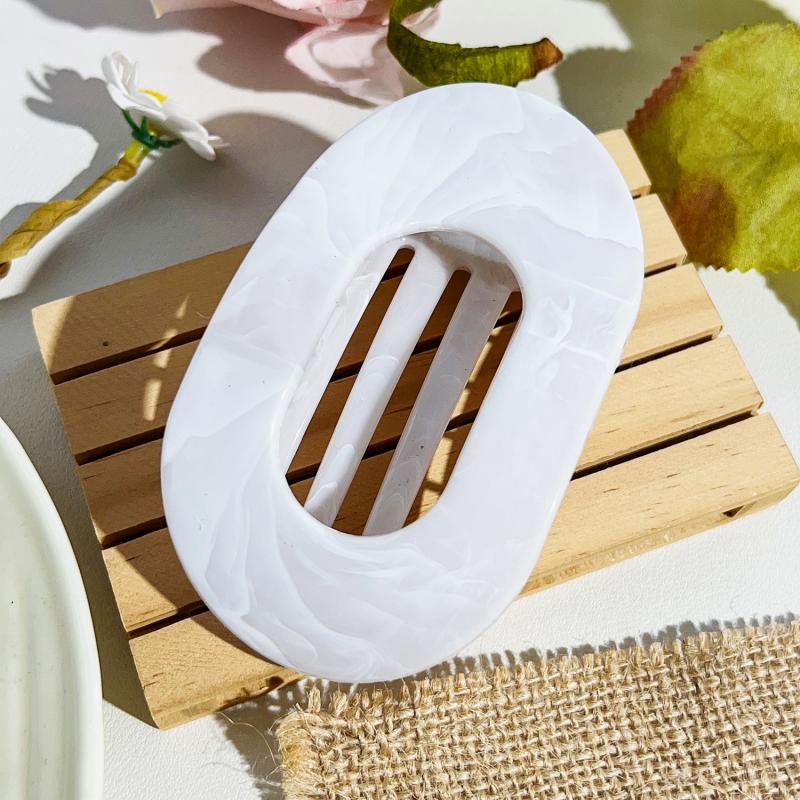 Oval Hair Claw Clips Women Elegant Marbling Acrylic Flat Circular Hair Grips Premium Colorful Updo Hair Pins Barrettes