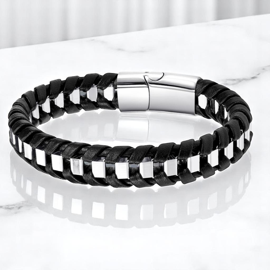 Men' black leather retro bracelet with magnetic clasp 21