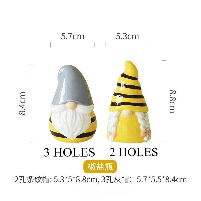 Ceramic Spice Bottle Set Creative Bee Elf Santa Claus Salt and Pepper Shaker Holiday Decorations Wedding Gifts Kitchen Supplies