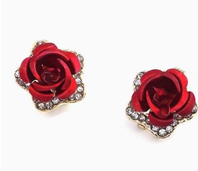 Серьги в виде пятиконечной звезды и розы